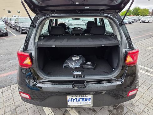 New 2025 Hyundai Venue SEL image 13