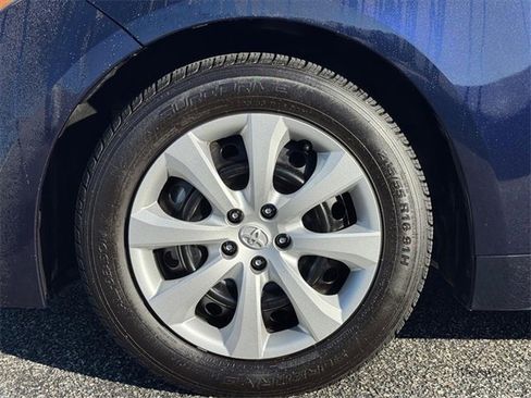 Used 2024 Toyota Corolla LE image 9