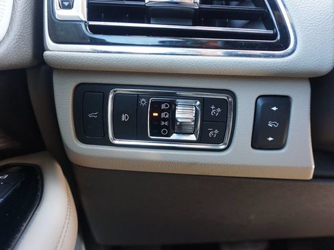 Used 2022 Lincoln Navigator Reserve AWD/4WD image 5