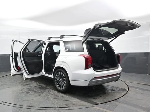 Used 2023 Hyundai Palisade Calligraphy image 56