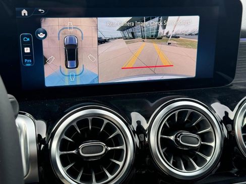 New 2026 Mercedes-Benz GLB 250 4MATIC image 39