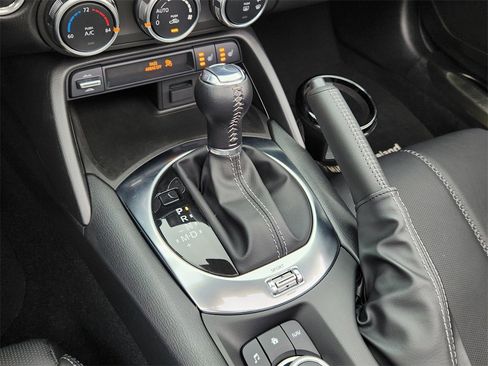 Used 2023 MAZDA MX-5 Miata Grand Touring w/ Weather Package image 27