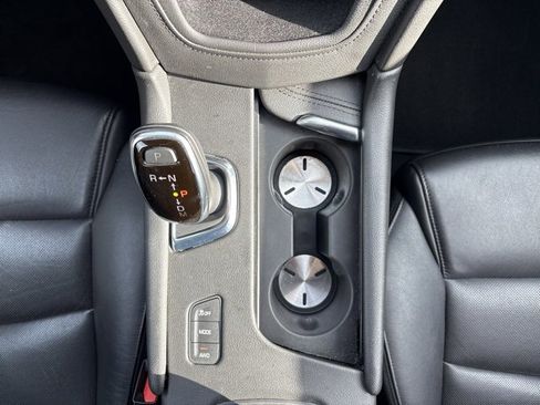 Used 2018 Cadillac XT5 Luxury w/ Driver Awareness Package image 24