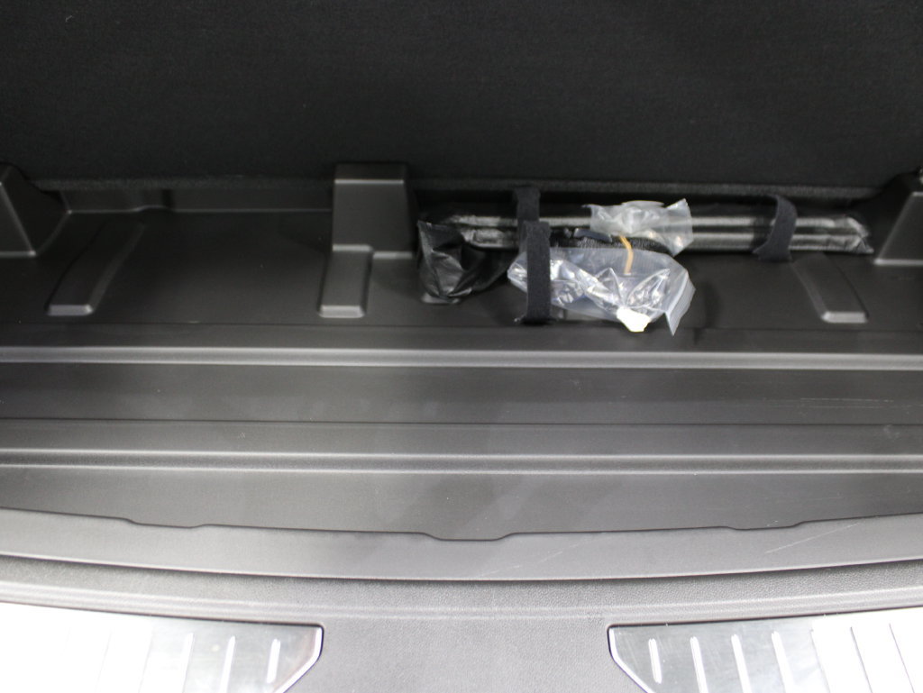 Used 2026 GMC Yukon Denali w/ Sun & Power Step Package AWD/4WD image 47