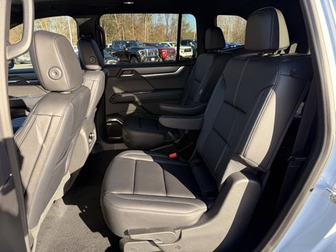 New 2026 GMC Acadia Elevation w/ Elevation Premium Package image 17