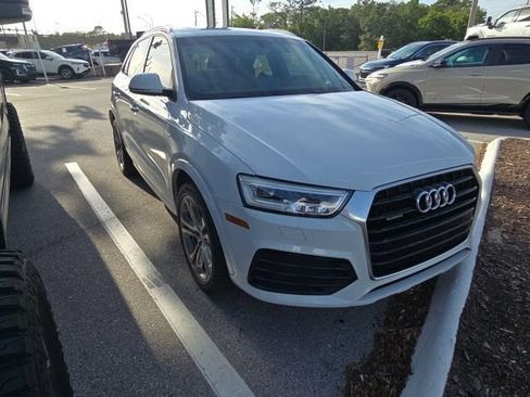 Used 2016 Audi Q3 2.0T Prestige AWD/4WD image 2