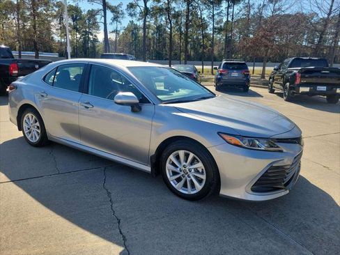 Certified 2024 Toyota Camry LE image 9