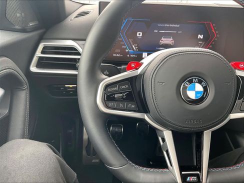 Used 2025 BMW M2 w/ Lighting Package image 19