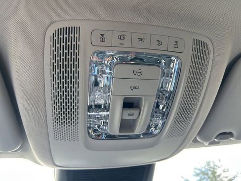 Used 2023 Mercedes-Benz GLS 450 4MATIC image 39