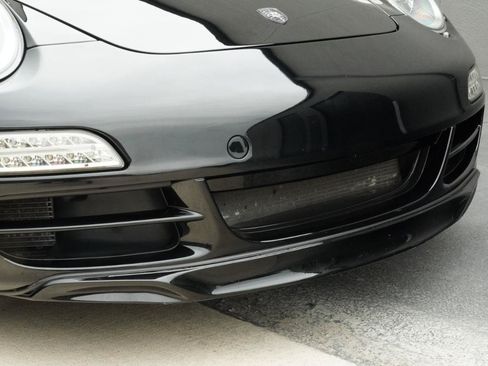 Used 2006 Porsche 911 Carrera S RWD image 39