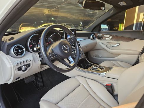 Certified 2018 Mercedes-Benz C 300 Sedan image 5