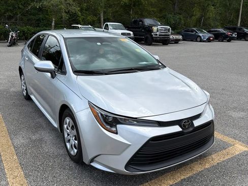 Used 2024 Toyota Corolla LE FWD image 1