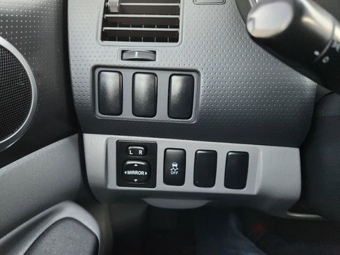 Used 2012 Toyota Tacoma 2WD Access Cab image 18
