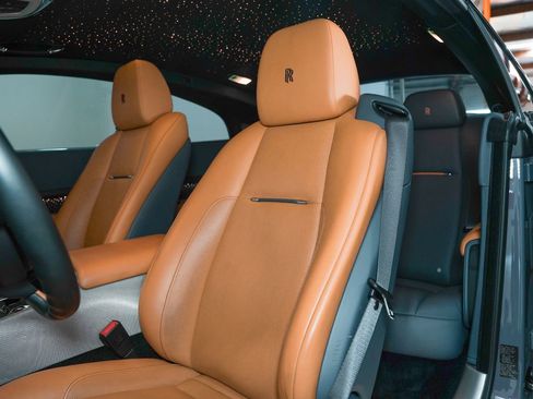 Used 2018 Rolls-Royce Wraith image 51
