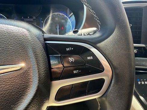 Used 2023 Chrysler Voyager LX FWD image 29