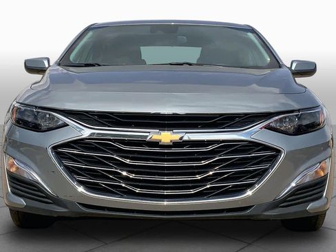 Used 2025 Chevrolet Malibu LS image 4