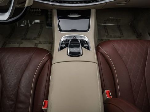 Used 2018 Mercedes-Benz S 560 4MATIC Sedan image 28