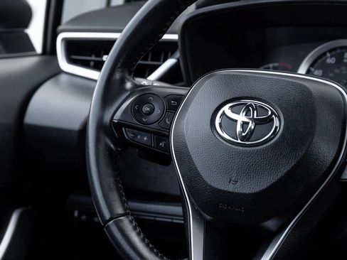 Used 2020 Toyota Corolla SE w/ SE Premium Package FWD image 18