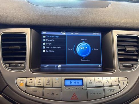 Used 2009 Hyundai Genesis 3.8 w/ Technology Pkg 4 image 29