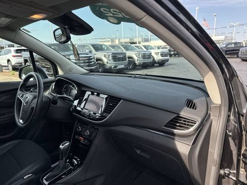 Certified 2022 Buick Encore Preferred w/ Safety Package FWD image 19