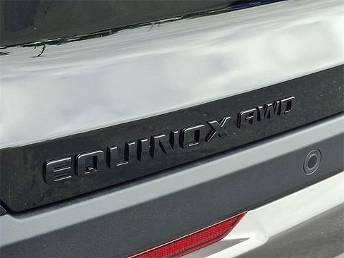 New 2026 Chevrolet Equinox ACTIV w/ Convenience Package III image 17