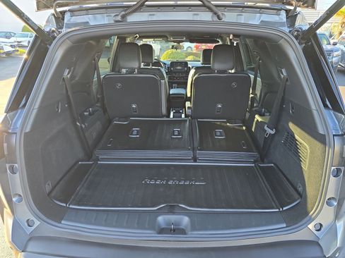 Used 2025 Nissan Pathfinder Rock Creek image 27