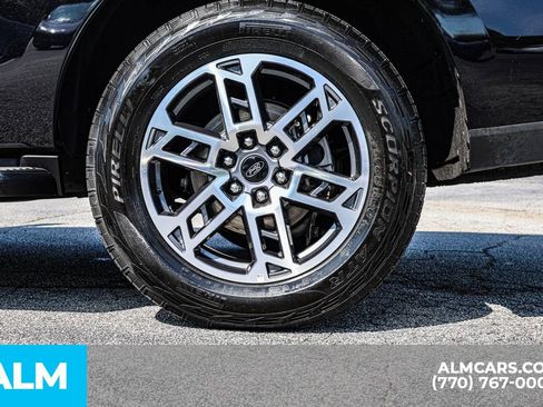 Used 2025 Ford Expedition Active AWD/4WD image 17