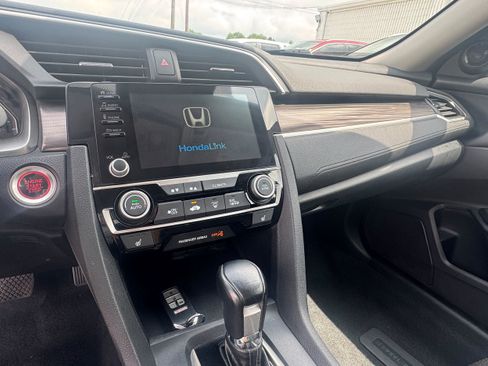 Used 2020 Honda Civic EX image 11