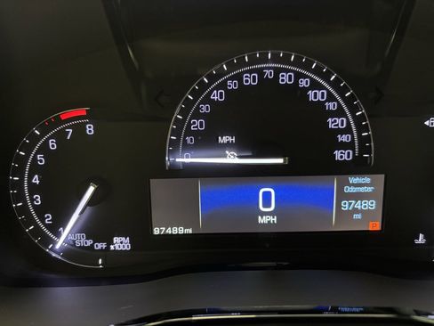 Used 2019 Cadillac XT5 FWD image 16