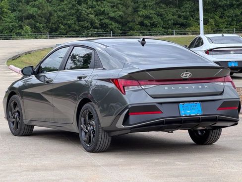 New 2026 Hyundai Elantra SEL Sport Premium FWD image 11