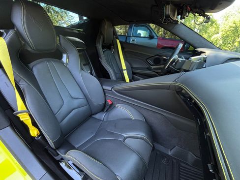 Used 2024 Chevrolet Corvette Z06 RWD image 29