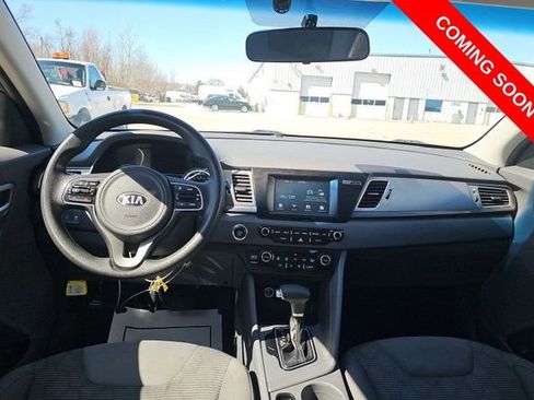 Used 2019 Kia Niro LX FWD image 7