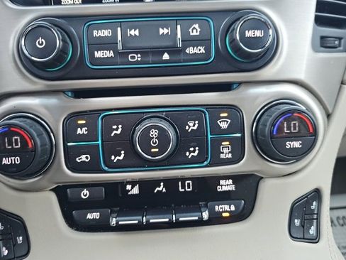 Used 2019 GMC Yukon Denali w/ Denali Ultimate Package image 26