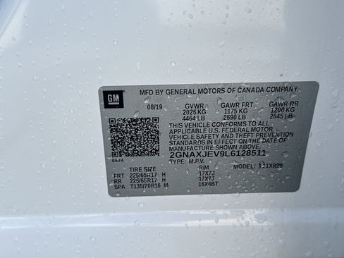 Used 2020 Chevrolet Equinox LT w/ Driver Convenience Package image 35