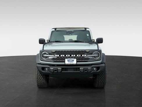 Used 2022 Ford Bronco Badlands w/ Sasquatch Package AWD/4WD image 2