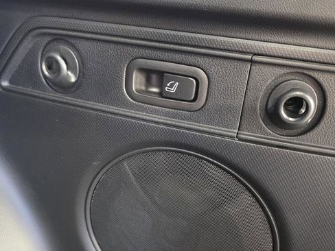 Used 2022 Subaru Forester Touring w/ Popular Package #2 image 30