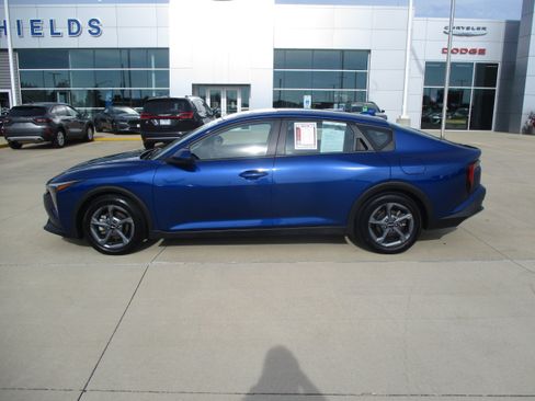 Used 2025 Kia K4 FWD image 3