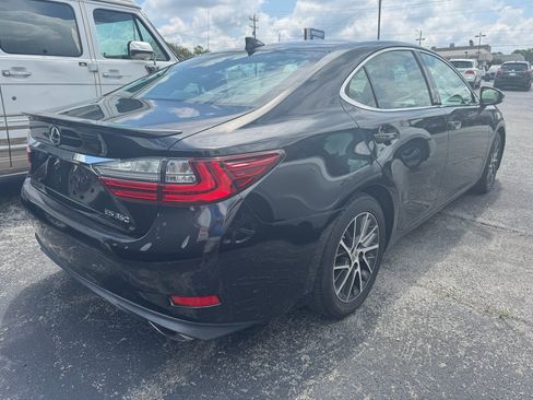 Used 2016 Lexus ES 350 w/ Luxury Package w/Wood Trim FWD image 2