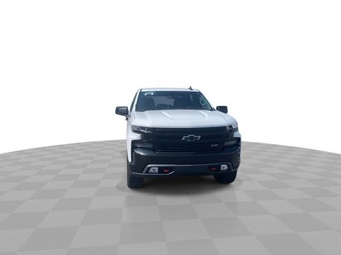 Certified 2019 Chevrolet Silverado 1500 LT Trail Boss AWD/4WD image 3