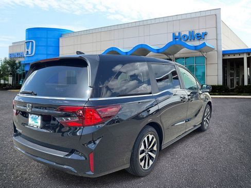 Certified 2026 Honda Odyssey EX-L image 4