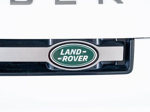 Used 2022 Land Rover Defender 90 X-Dynamic S image 17