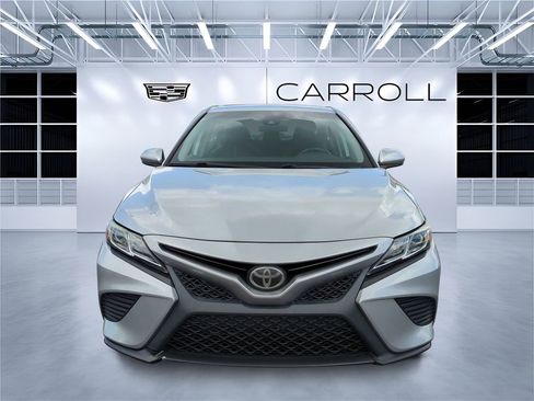 Used 2019 Toyota Camry SE image 8