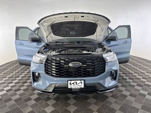 Used 2025 Ford Explorer ST AWD/4WD image 13