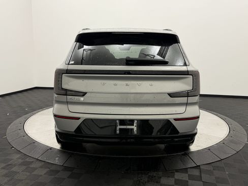 Certified 2025 Volvo EX90 Ultra AWD/4WD image 7