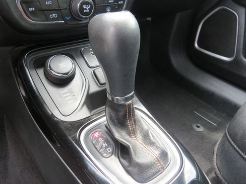 Used 2019 Jeep Compass Limited AWD/4WD image 16