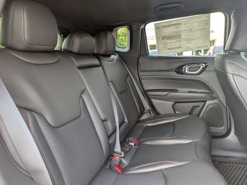 New 2026 Jeep Compass Trailhawk AWD/4WD image 31