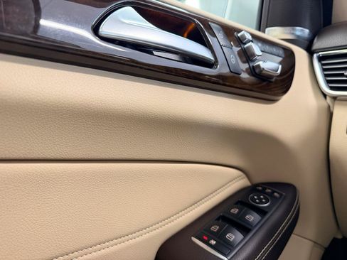 Used 2018 Mercedes-Benz GLE 350 image 40