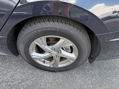 Used 2023 Hyundai Sonata SE FWD image 7