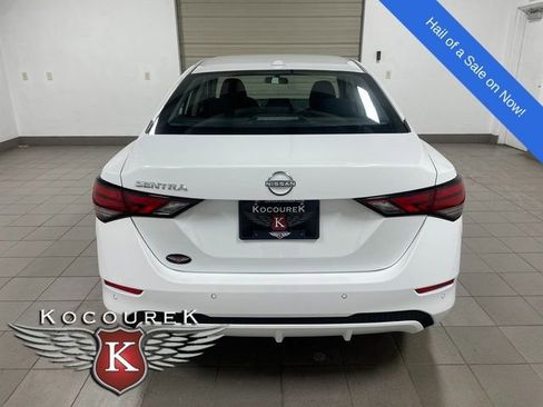 Used 2025 Nissan Sentra SV FWD image 5