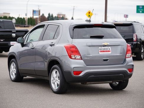 Used 2020 Chevrolet Trax LS w/ Tint and Cruise Package image 5